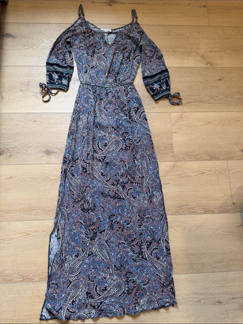 American Eagle Blue Boho Paisley Cold-Shoulder Maxi Dress